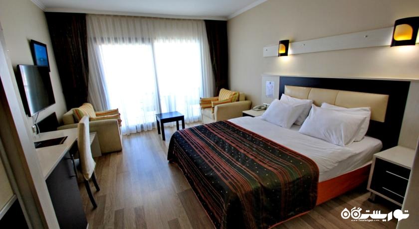 تخت بزرگ اتاق استاندارد	